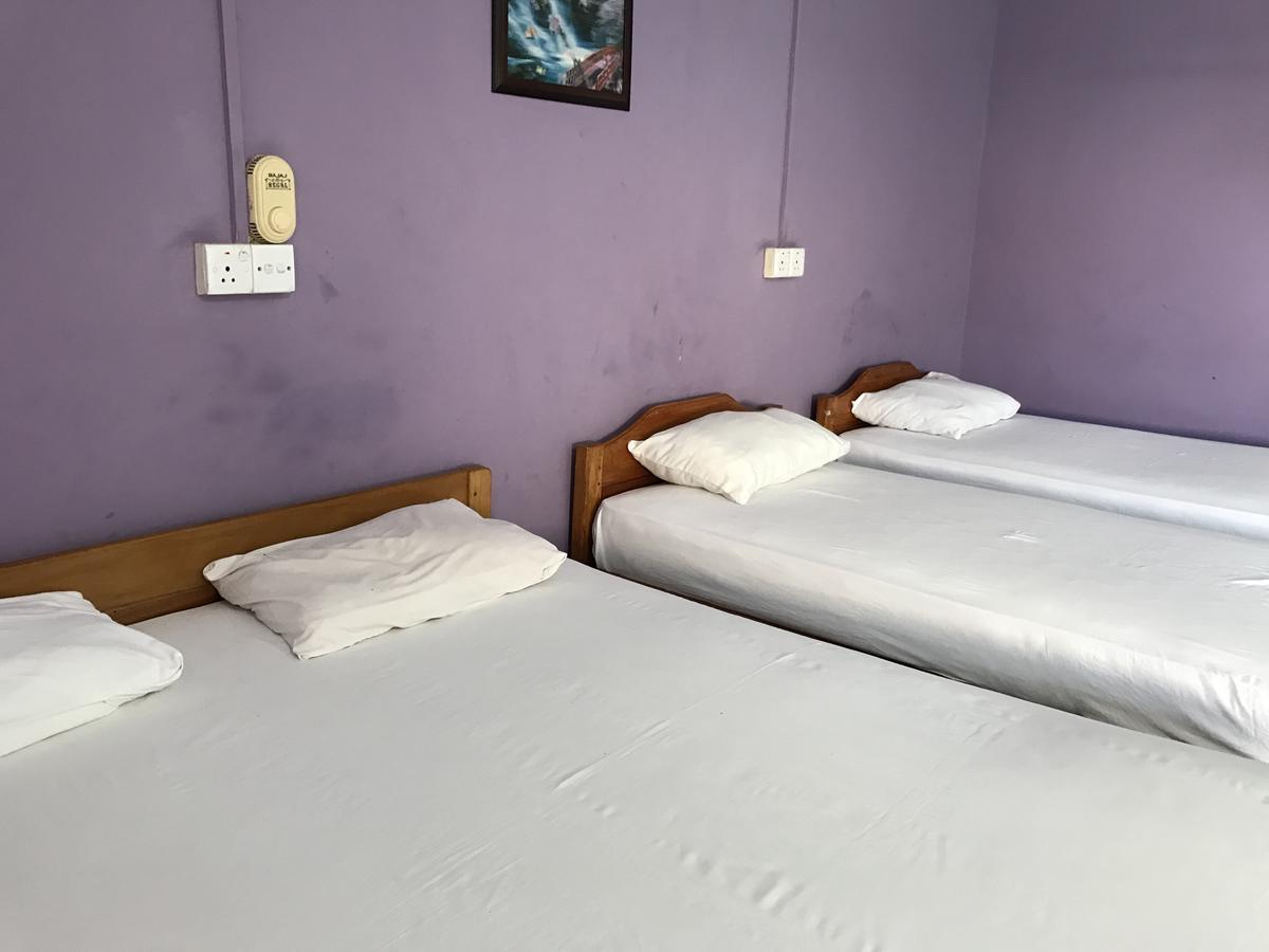Gnaanams Hotel And Restaurant Jaffna Exterior photo