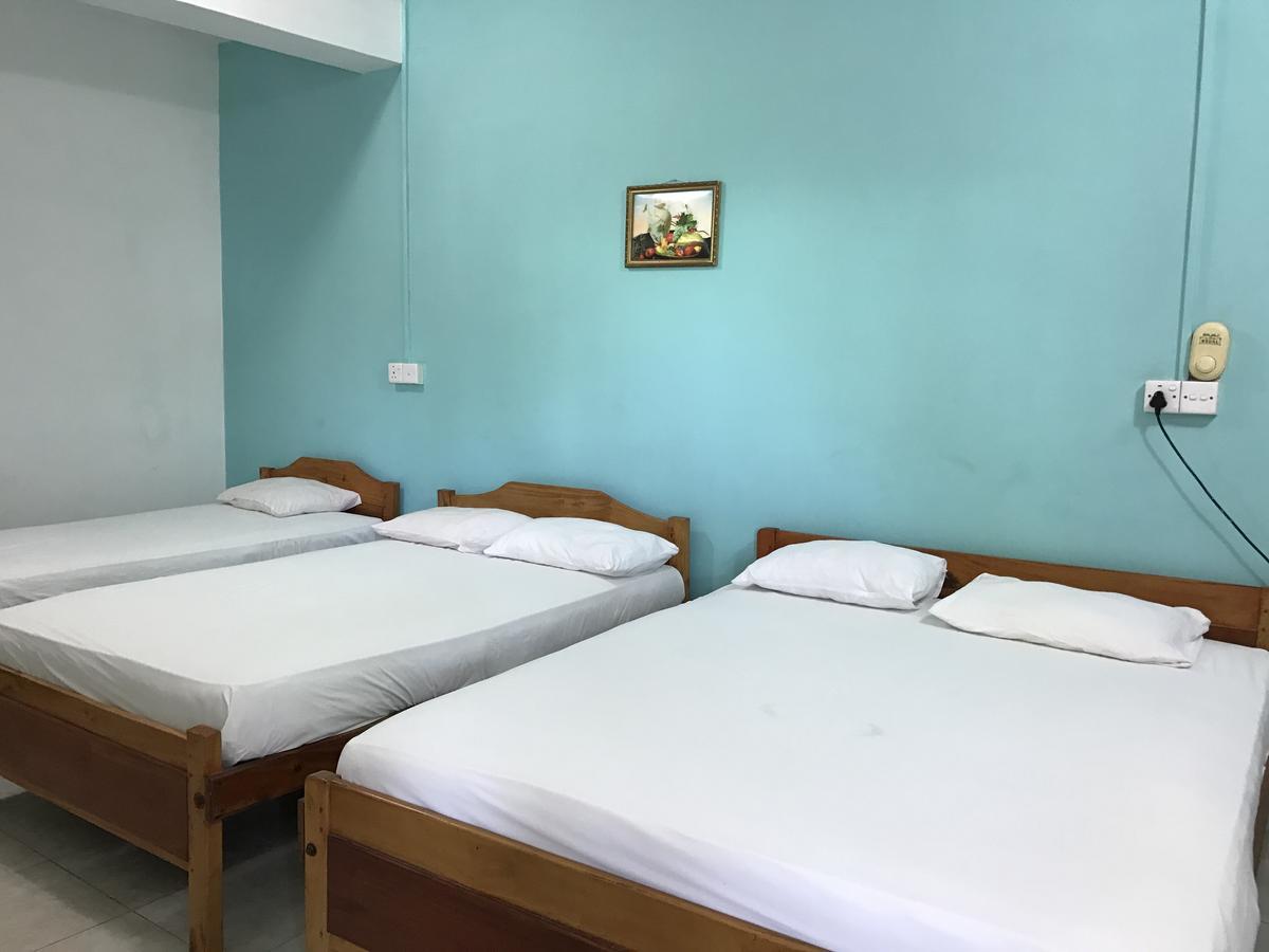 Gnaanams Hotel And Restaurant Jaffna Exterior photo